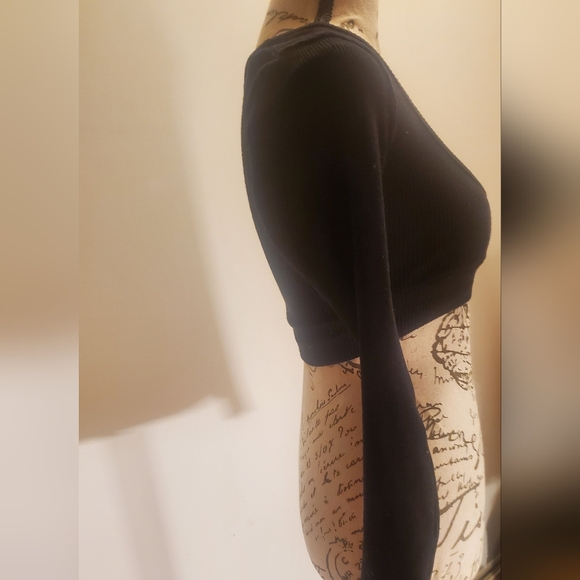 Black Long Sleeve Top - Picture 2 of 4